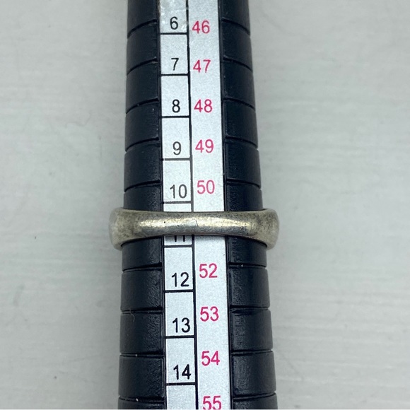 Black Satin Scroll Work And Floral Sterling Silver Ring - Picture 3 of 11